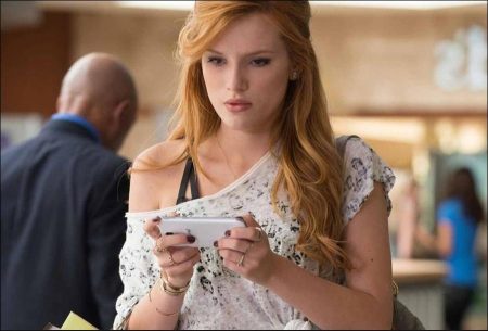 Keep Watching (2017) - Bella Thorne